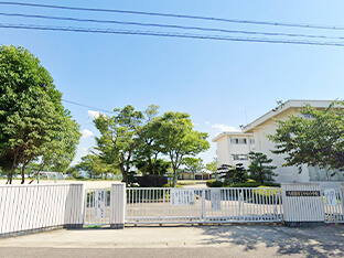 中央中学校